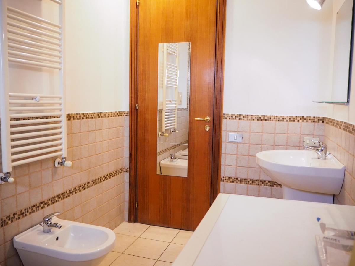 Terrazza Cavour Apartment Bari Exterior photo